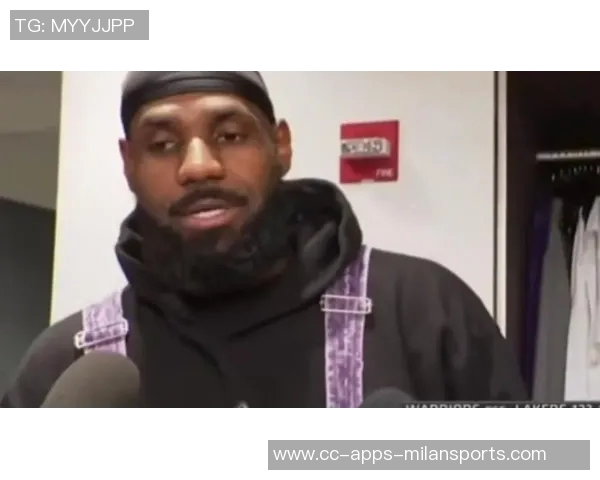 雷迪克揭秘掩护战术背后詹姆斯错位优势的秘密与策略