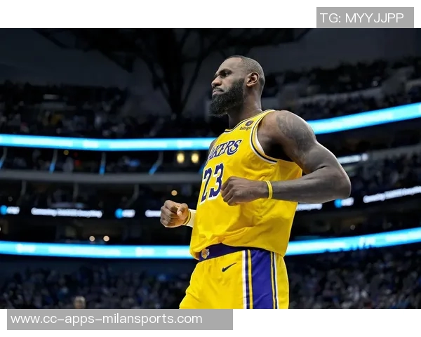 本赛季快攻得分排行榜：詹姆斯领衔马克西紧随其后字母哥与小卡紧追不舍