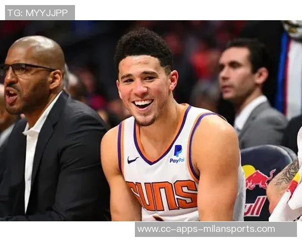 马威称赞布克全面实力训练中深刻体会他的非凡能力